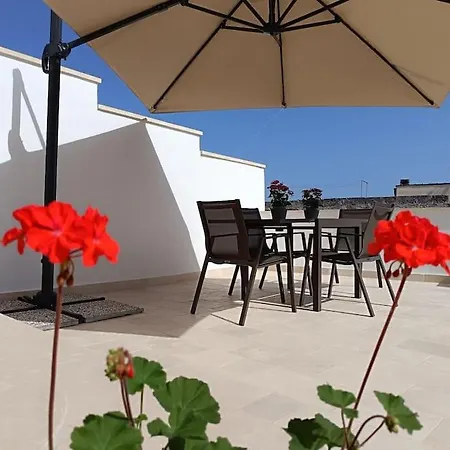 度假居 La Terrazza, Con Terrazzo E Solarium Surano