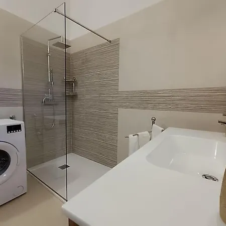 La Terrazza, Con Terrazzo E Solarium בית נופש Surano