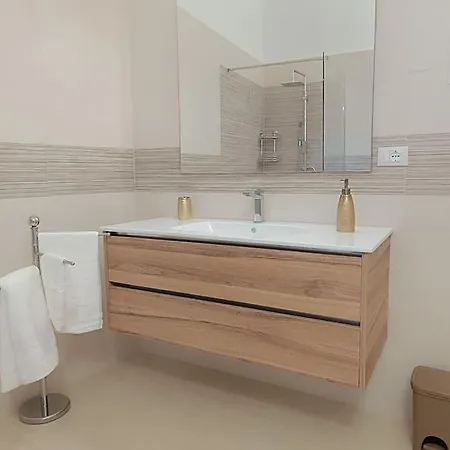 La Terrazza, Con Terrazzo E Solarium *