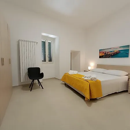 La Terrazza, Con Terrazzo E Solarium בית נופש Surano