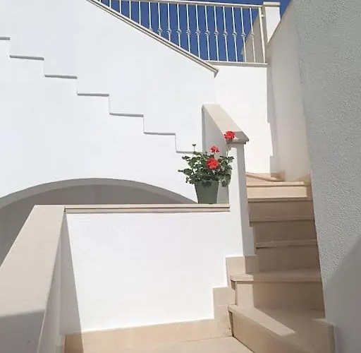 La Terrazza, Con Terrazzo E Solarium Dom wakacyjny *