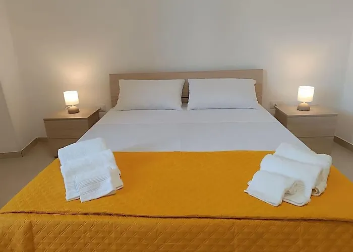 Casa vacanze La Terrazza, Con Terrazzo E Solarium Surano